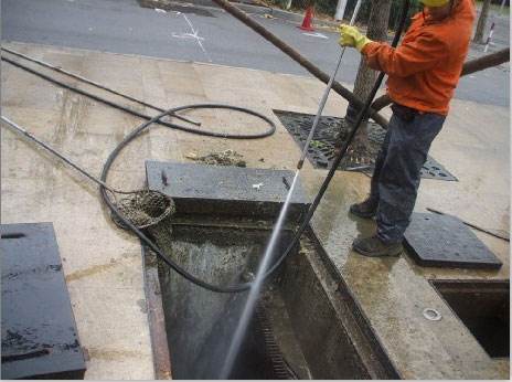 嘉定池底污泥如何清理